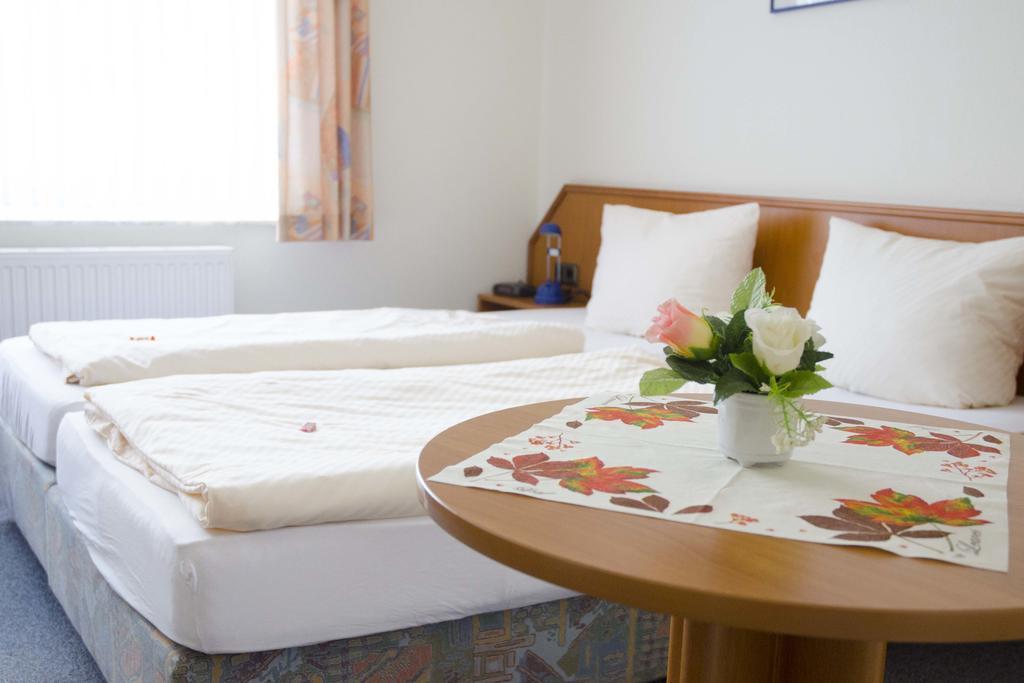 Zum Wikinger Hotell Neßmersiel Eksteriør bilde