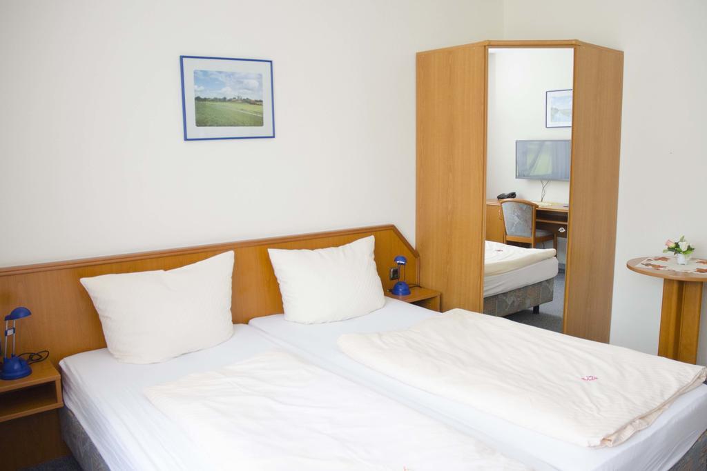 Zum Wikinger Hotell Neßmersiel Eksteriør bilde