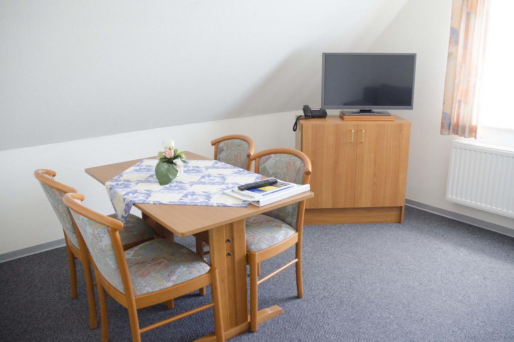 Zum Wikinger Hotell Neßmersiel Eksteriør bilde