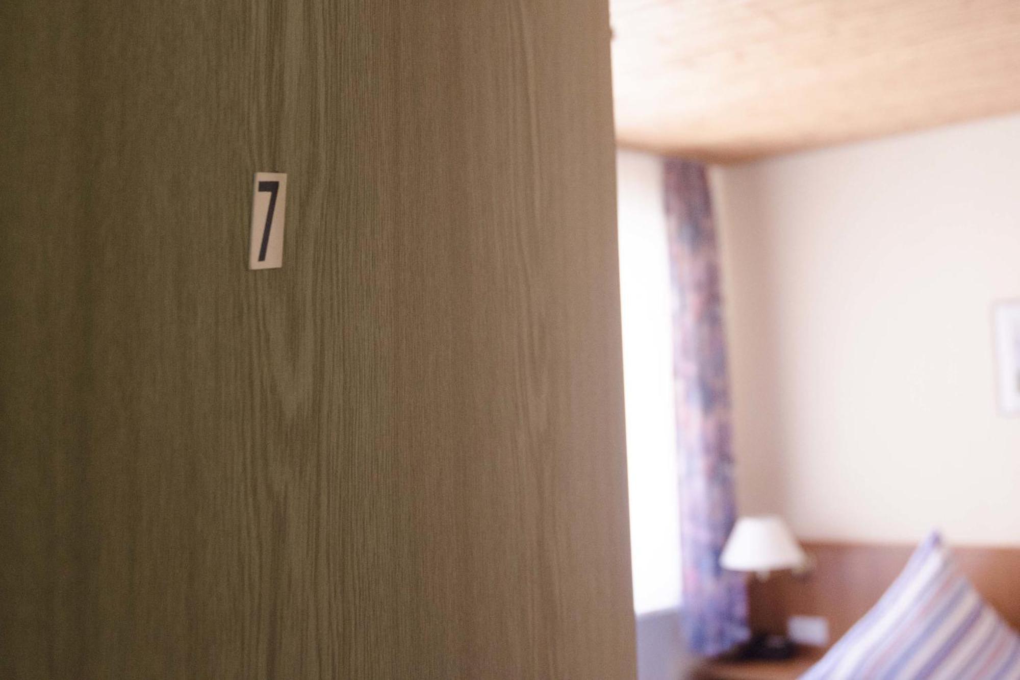 Zum Wikinger Hotell Neßmersiel Eksteriør bilde